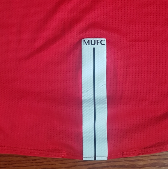 Manchester United jersey - Picture 4 of 4